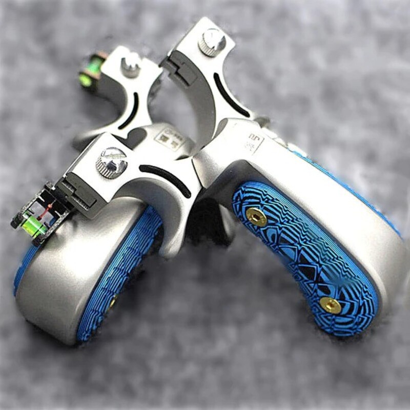 Lance-pierre 98K en inox avec finition bois bleu — miniature 2